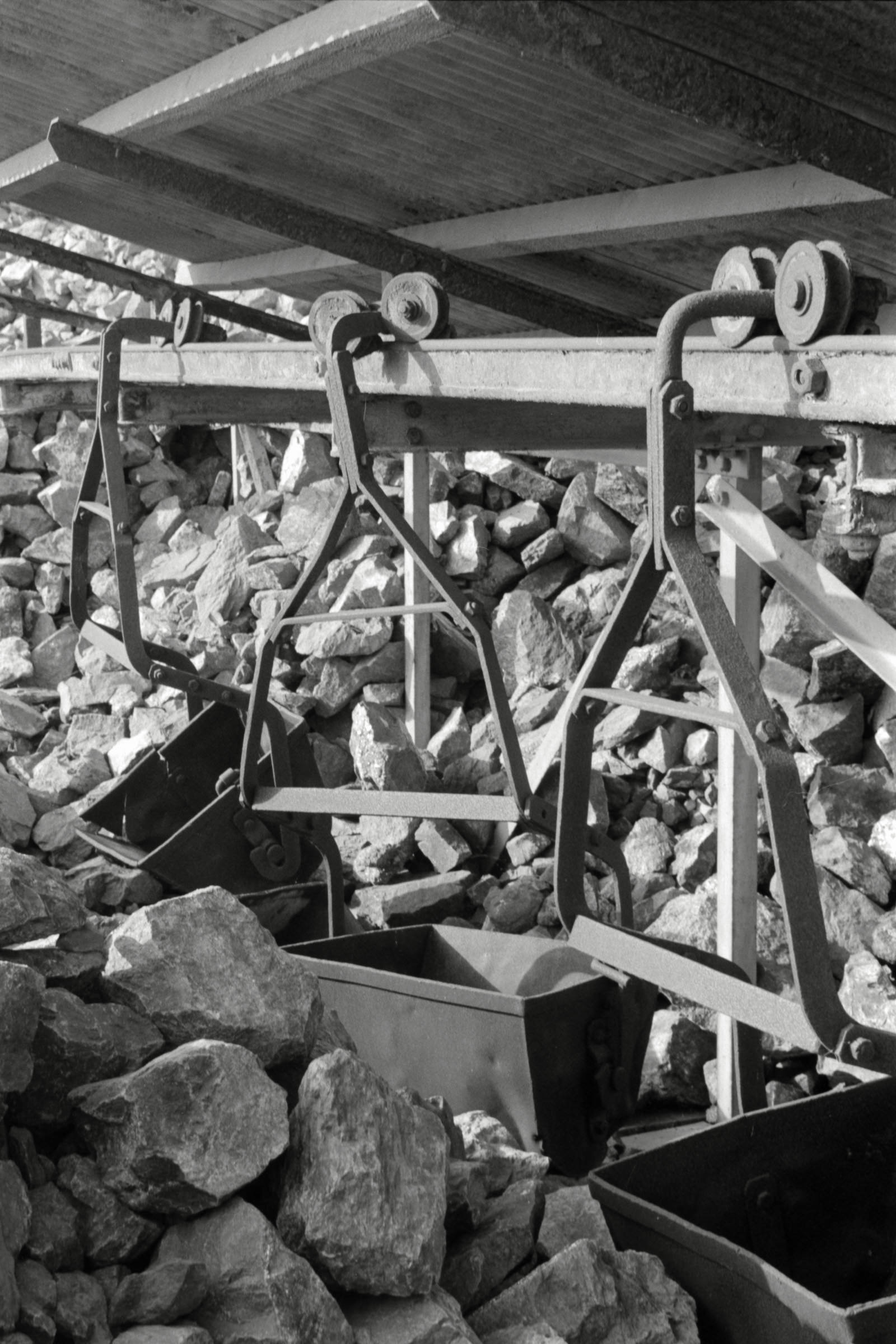 AHP F1991 09 006 sc250507 img15 NLP